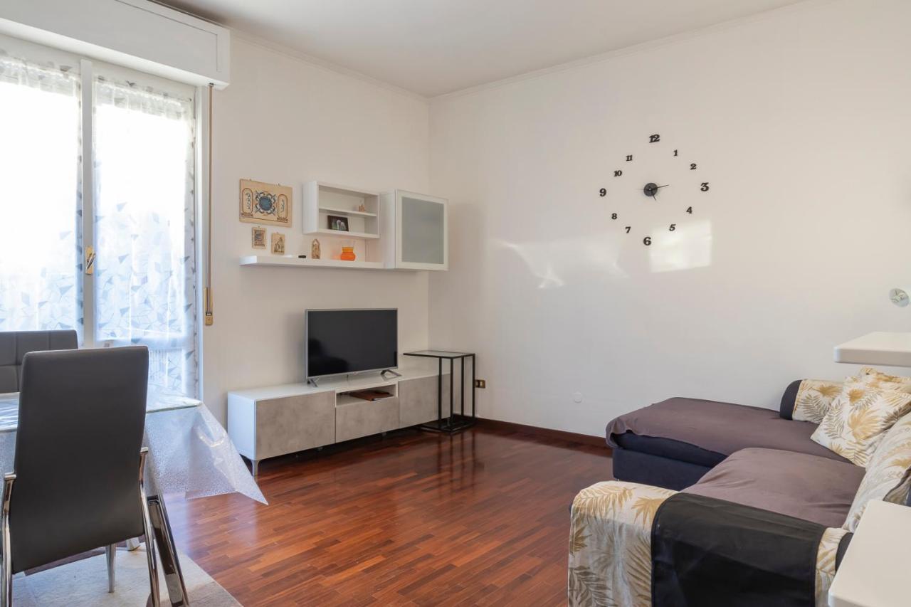 Casa Samy - Sesto SG a due passi da Sesto Rondò - Battisti Sesto San Giovanni Exterior foto